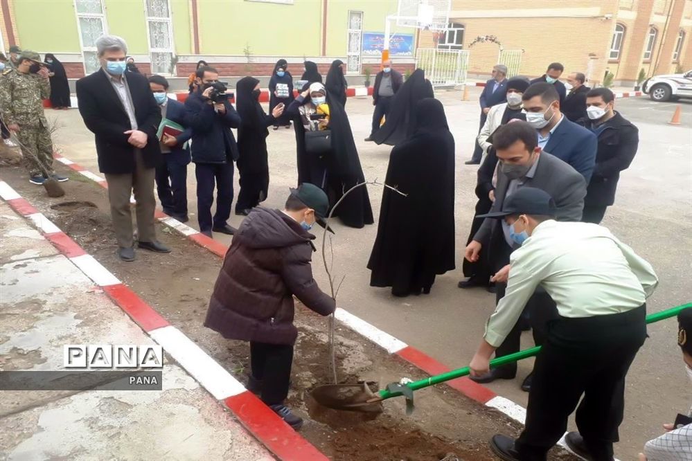 اولین پویش ایران سرسبز «روز درختکاری» در ارومیه