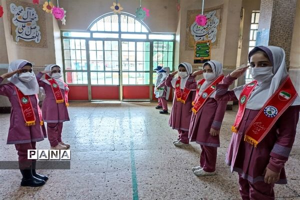 گرامیداشت هفته احسان و نیکوکاری در دبستان ۱۳ آبان شهرستان قدس