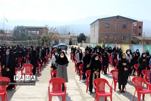 جشن اعیاد شعبانیه در دبیرستان شاهد گلوگاه