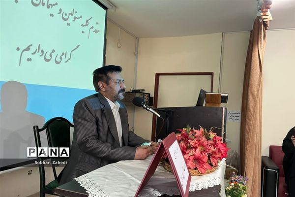 برگزاری دوره ضمن خدمت جهاد تبیین و سیر تربیت اسلامی دانش‌آموزان