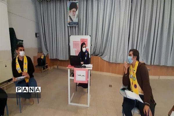 برگزاری مسابقات مناظره دانش‌آموزی شهرستان سمیرم اصفهان