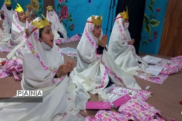 جشن عبادت دانش آموزان دختر منطقه فشافویه
