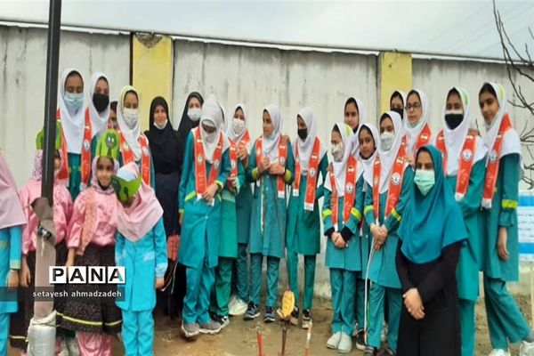 مشارکت دانش‌آموزان گلوگاهی در هفته منابع طبیعی