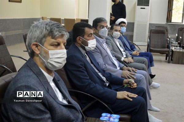دیدار سرپرست معاونت پرورشی و فرهنگی وزارت آموزش و پرورش با نماینده ولی فقیه در استان بوشهر