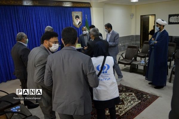 دیدار سرپرست معاونت پرورشی و فرهنگی وزارت آموزش و پرورش با نماینده ولی فقیه در استان بوشهر
