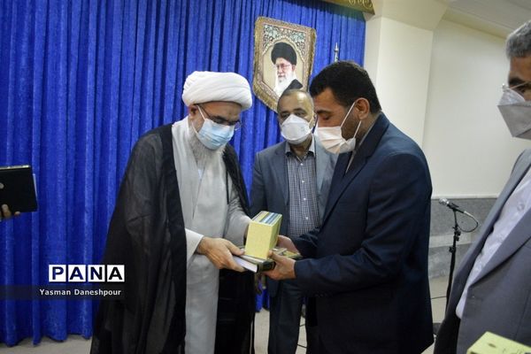دیدار سرپرست معاونت پرورشی و فرهنگی وزارت آموزش و پرورش با نماینده ولی فقیه در استان بوشهر