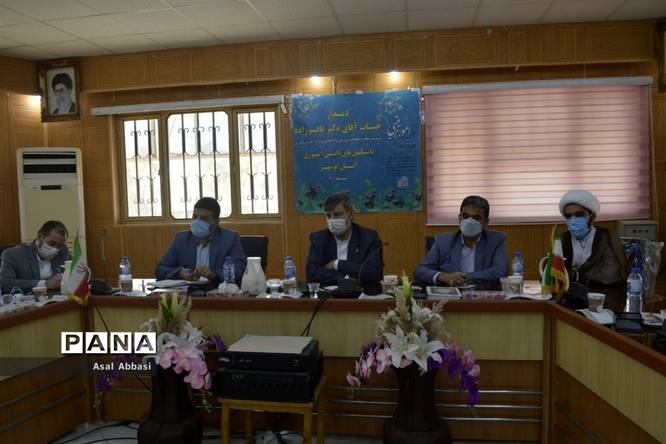 جلسه تشکلهای دانشآموزی استان بوشهر با سرپرست معاونت پرورشی و فرهنگی وزارت آموزش و پرورش