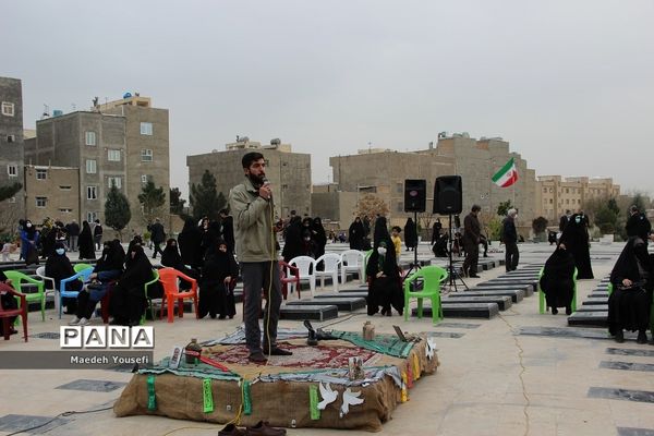 مراسم بزرگ شهدا با عنوان "با این ستاره‌ها" در اسلامشهر