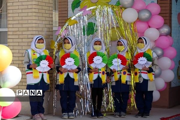 برگزاری مراسم جشن نیکوکاری  و روز درختکاری در شهرستان ورزنه