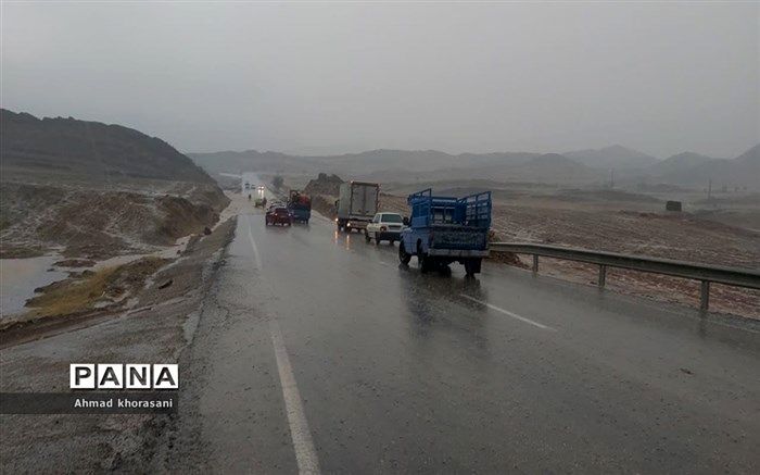 رگبار باران و وزش باد شدید در تهران