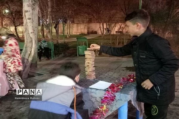 برگزاری غرفه‌های فرهنگی اجتماعی مهر ولایت در محله کیانشهر منطقه ۱۵