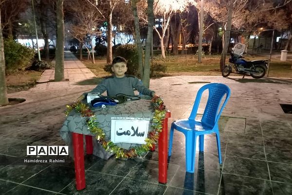 برگزاری غرفه‌های فرهنگی اجتماعی مهر ولایت در محله کیانشهر منطقه ۱۵