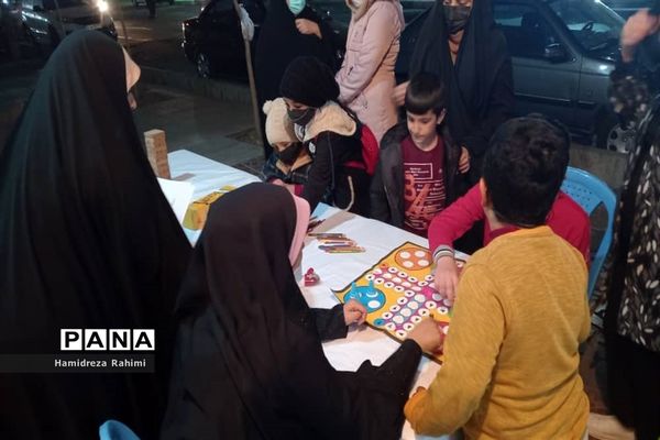 برگزاری غرفه‌های فرهنگی اجتماعی مهر ولایت در محله کیانشهر منطقه ۱۵