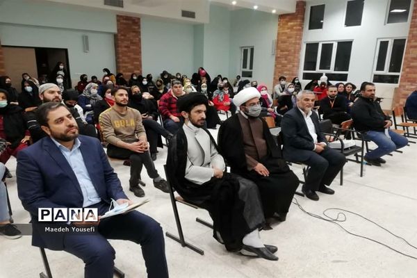 اختتامیه نخستین نمایشگاه کیک، شیرینی، شکلات و دسرهای خانگی در اسلامشهر