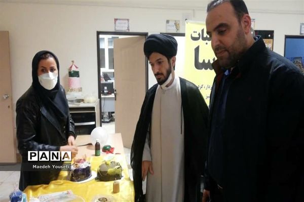 اختتامیه نخستین نمایشگاه کیک، شیرینی، شکلات و دسرهای خانگی در اسلامشهر