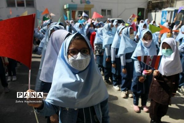 گرامیداشت اعیاد شعبانیه در دبستان ام البنین ناحیه یک ری