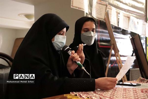 افتتاح نمایشگاه دفاع مقدس در سالن یاس مدیریت آموزش و پرورش آباده