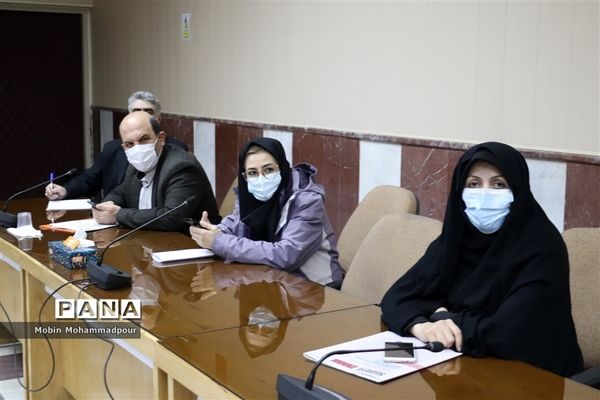 نشست خبری رئیس دانشگاه علوم‌ پزشکی تبریز