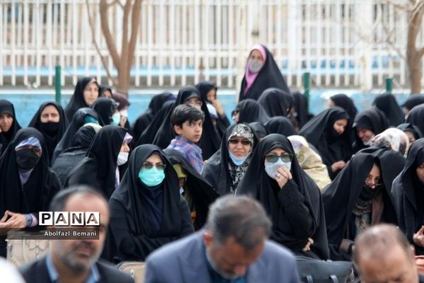 مراسم تقدیر از معاونان پرورشی ناحیه یک قم در اردوگاه ملاصدرا