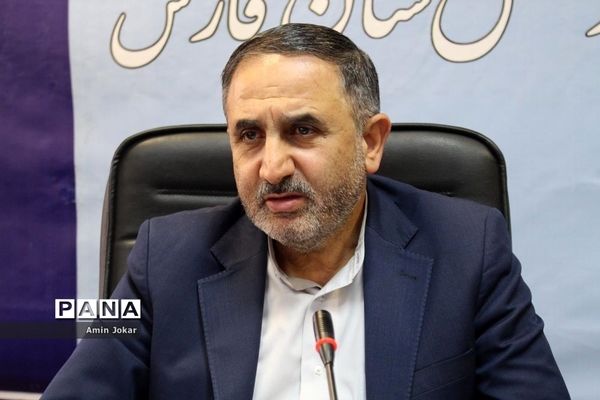 نشست معاون حقوقی و امور مجلس وزارت آموزش و پرورش با مدیران‌کل بنیاد مسکن انقلاب اسلامی