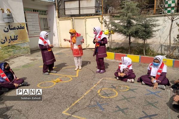 برگزاری جشن‌ چهارشنبه سوری در مدرسه حضرت زهرا(س) رودهن