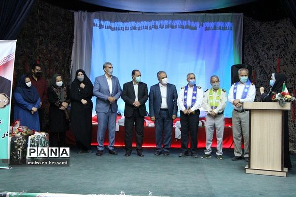 مراسم سپاس و قدردانی از زحمات مدیرسازمان دانش‌آموزی استان خراسان جنوبی