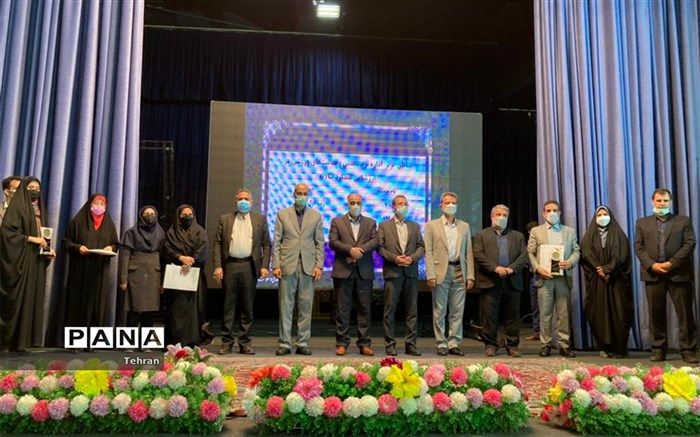 منطقه ۱۷ موفق به کسب ۳ مقام برتر در ارزشیابی سالانه بین مناطق تهران شد