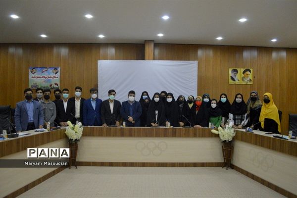 آیین پایان دوره فن‌بیان و سخنوری مجمع ملی جوانان استان بوشهر