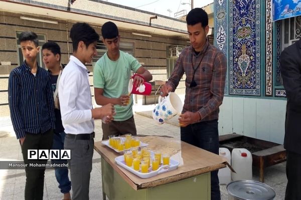 شرکت مهدی یاوران مدارس حمیدیه در مراسم نماز جمعه