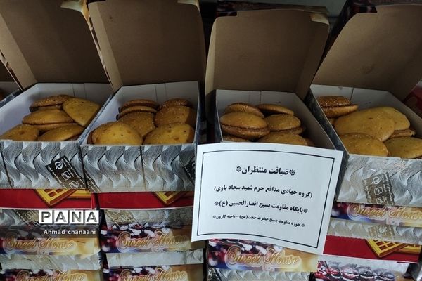 پخت و توزیع 500 بسته شیرینی به مناسبت نیمه شعبان در شهرستان کارون