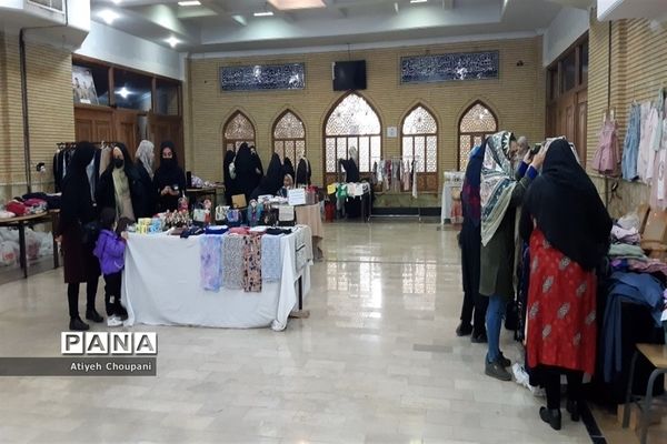 جشنواره عیدانه در حسینه قاسم ابن‌الحسن منطقه ۱۴ شهر تهران