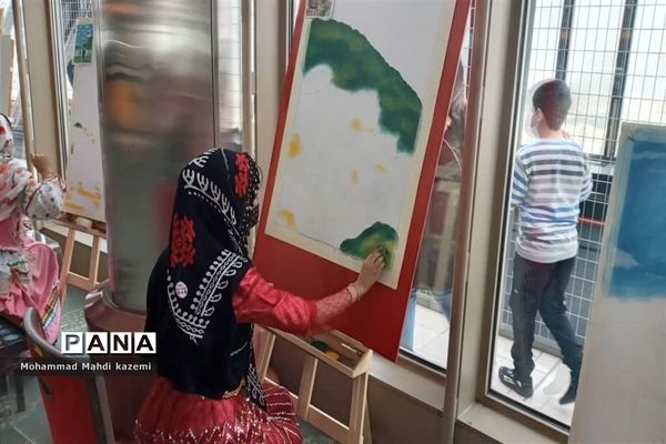 نمایشگاه آثار هنری هنرمندان سندرم‌دان