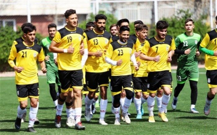 تیم ملی امید نساجی را گلباران کرد