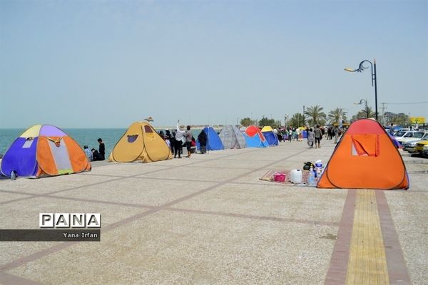 گردشگران نوروزی در سواحل زیبای بوشهر