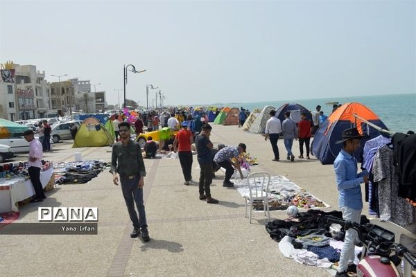 گردشگران نوروزی در سواحل زیبای بوشهر