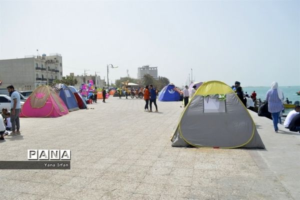 گردشگران نوروزی در سواحل زیبای بوشهر