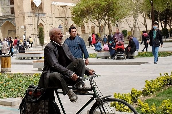 مسافران نوروزی - چهارباغ عباسی اصفهان