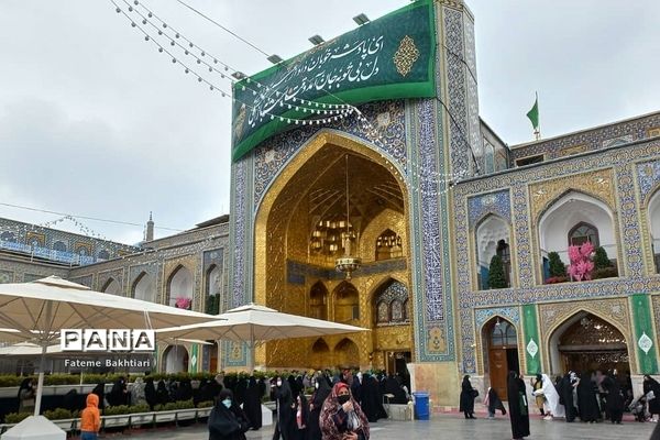 حرم باشکوه امام رضا (ع)