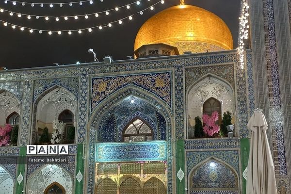 حرم باشکوه امام رضا (ع)