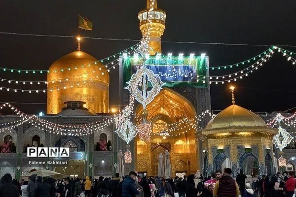 حرم باشکوه امام رضا (ع)