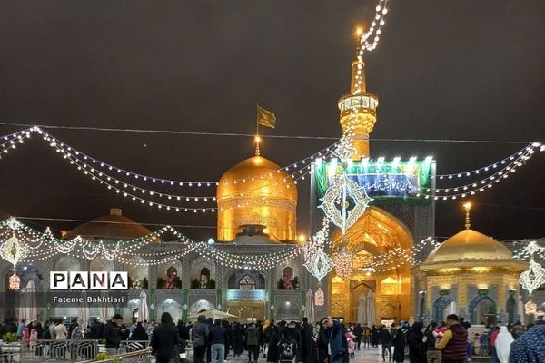 حرم باشکوه امام رضا (ع)