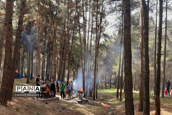 روز طبیعت در جنگل سرخه حصار تهران