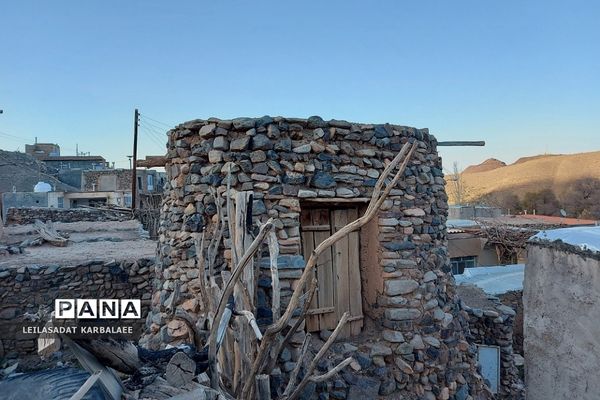 طبیعت زیبای روستاهای هومبر و دوک