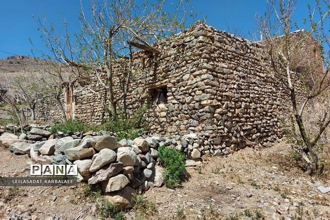 طبیعت زیبای روستاهای هومبر و دوک