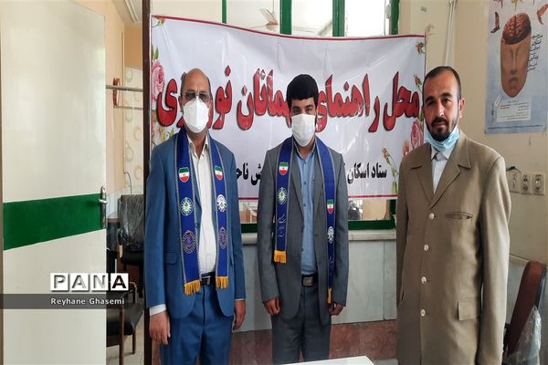 بازدید رئیس سازمان دانش‌آموزی استان فارس از غرفه بازی‌های فکری ستاد اسکان نوروزی ناحیه یک شیراز
