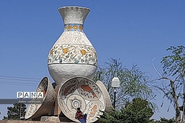 «روستای مِند» یکی از مراکز سفال در ایران‌