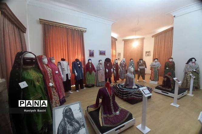 موزه پوشاک سلطنتی کاخ سعدآباد تهران