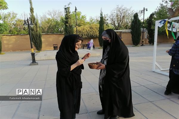 ایجاد ایستگاه‌های تذکر لسانی در اماکن توریستی شیراز