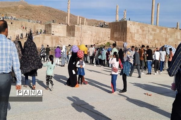 گردشگری در تخت جمشید