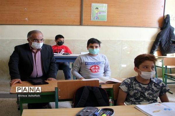 بازدید سر زده مدیرکل آموزش و پرورش از مدارس شیراز